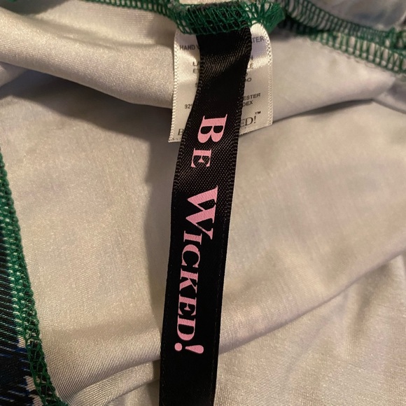 Y2K Green Mini Plaid Skirt - Picture 3 of 3